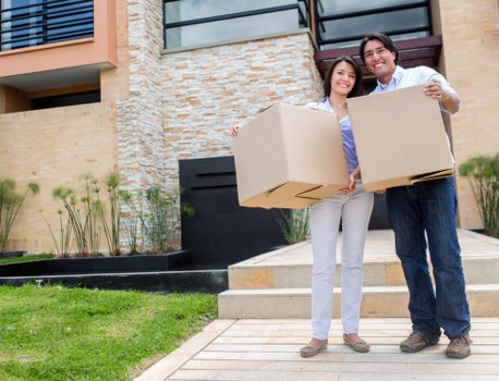Local van service handling household items and boxes